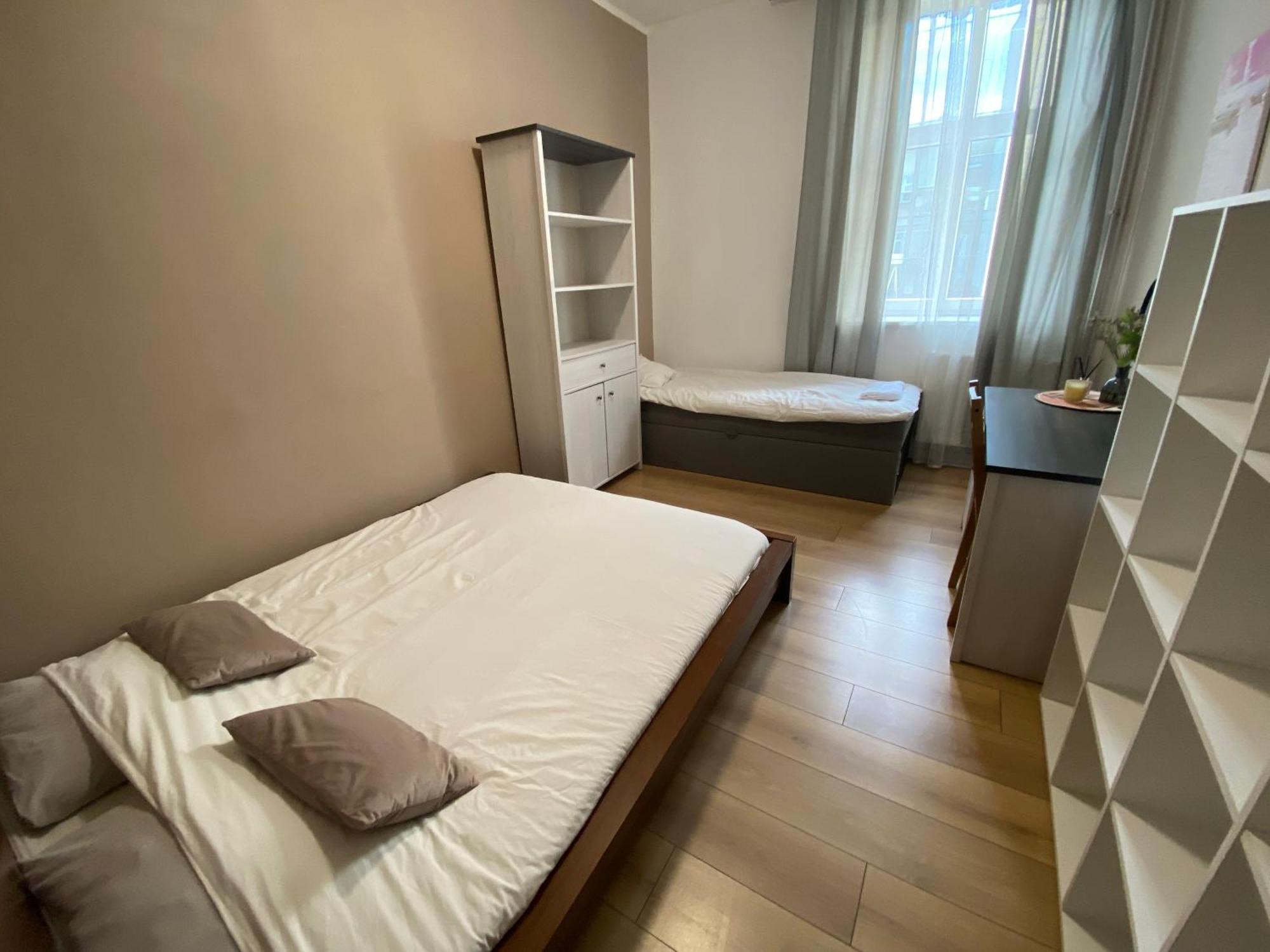 Pini Hostel - Przytulne Pokoje W Centrum Krakowa Eksteriør billede